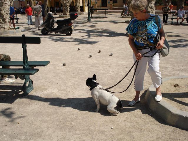 jeu de boules place des lices st-tropez 4